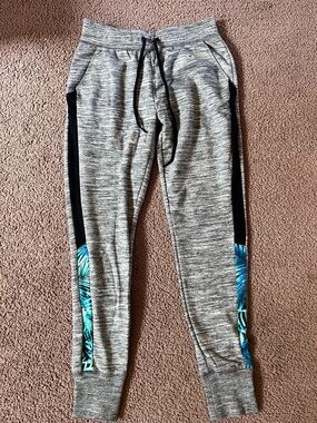Victoria's Secret PINK Light Gray Marled Lounge Pants